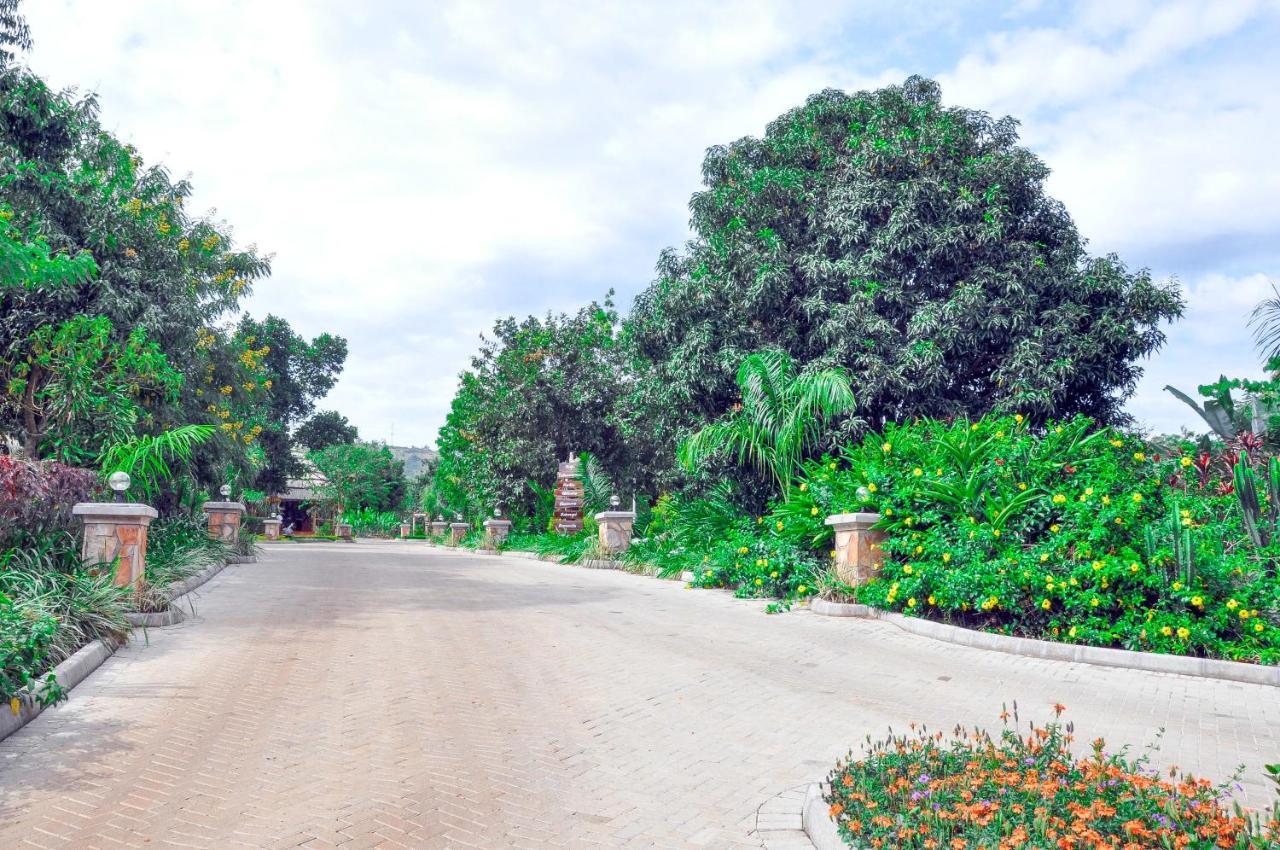 Kabalega Resort - Hoima Exteriör bild