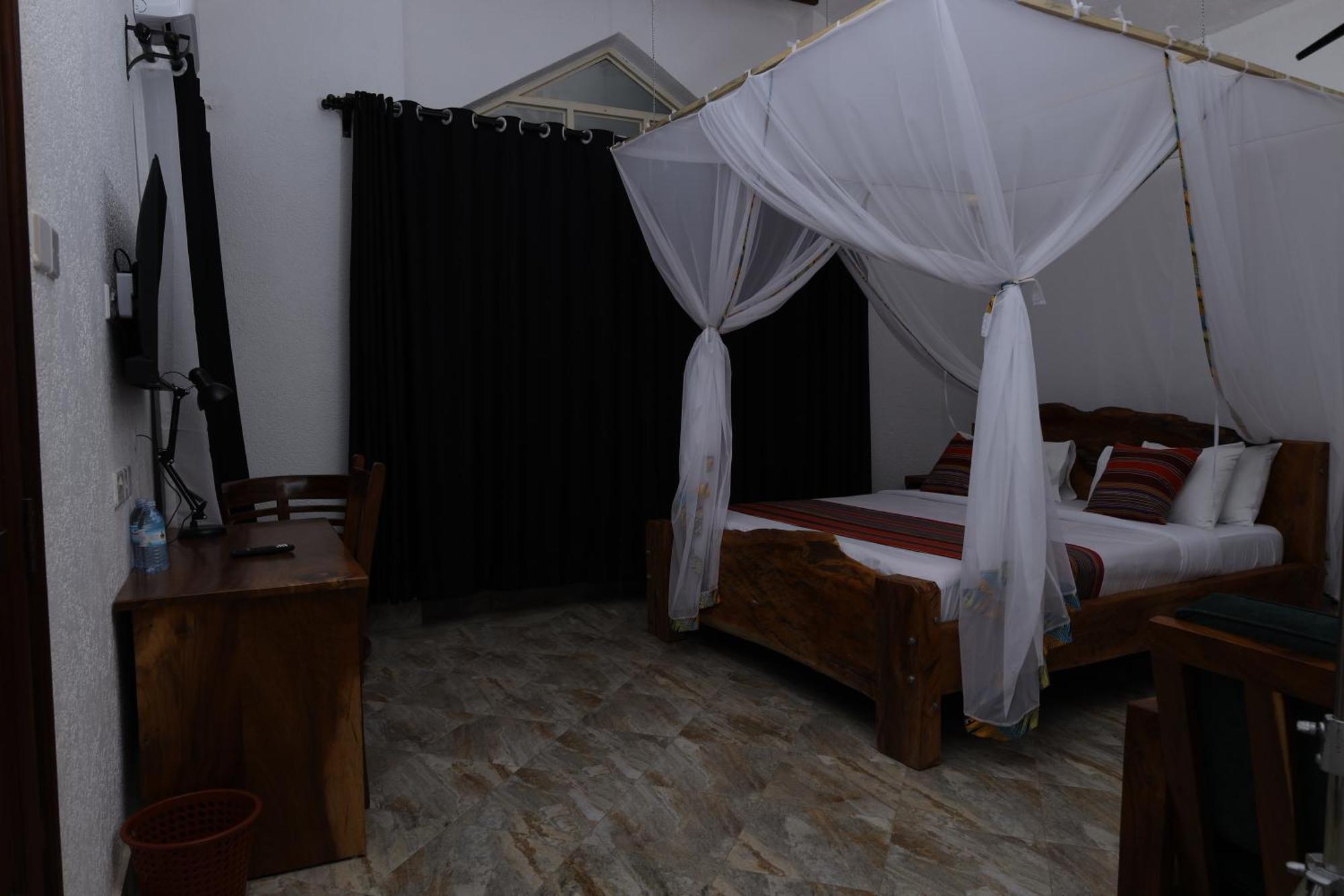 Kabalega Resort - Hoima Exteriör bild