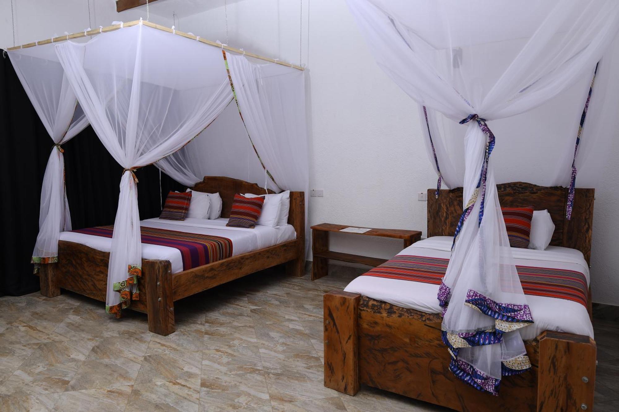 Kabalega Resort - Hoima Exteriör bild